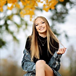 Meet your Posher, Lauryn